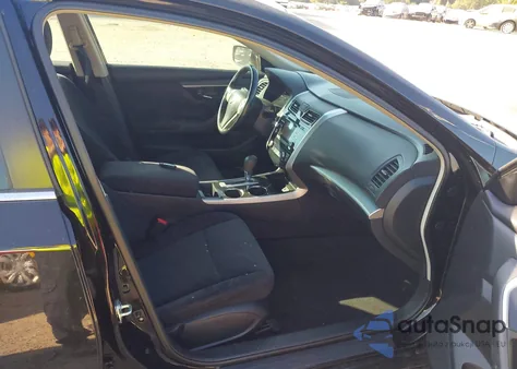 2013 Nissan Altima 2.5/S/Sv/Sl z USA, uszkodzony, nr VIN 1N4AL3AP4DC175337